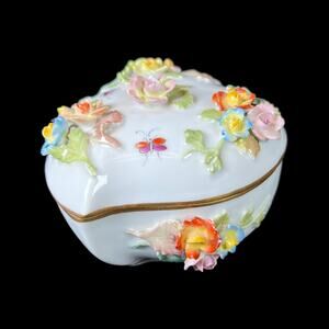 Royal Vienna ACKERMANN & FRITZE Jewelry Trinket Box vintage porcelain Flower Ant
